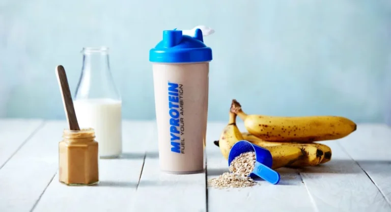 BCAA یا پروتئین وی؛ کدام‌یک برای ریکاوری بهتر است؟